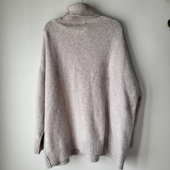 H&M wool blend tan long sleeve knit turtle neck sweater Size XXL - Picture 2 of 10